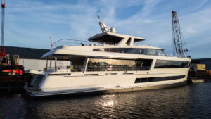 Jangada I Avenue44 Yacht Interiors